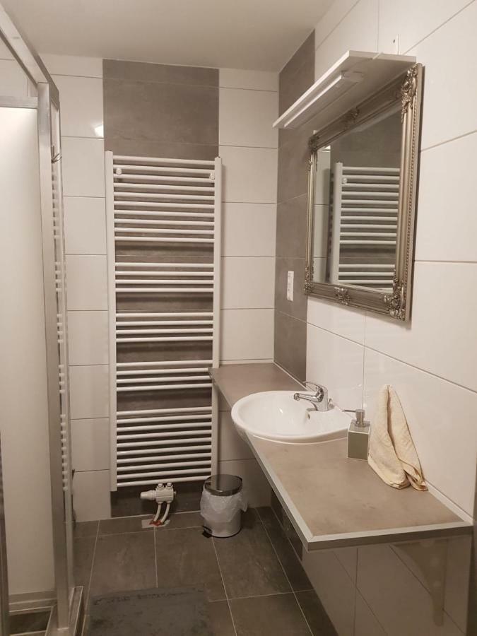 Makss Hotell Wels Exteriör bild